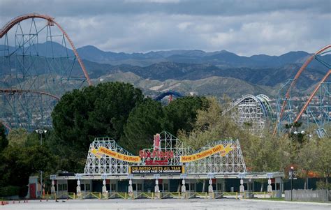 Exploring the Coaster Capital of the World: Quinta Six Flags Magic Mountain